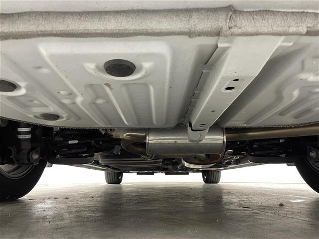 ヴォクシー ZS 煌III 純正9インチナビ フリップダウンモニター バックカメラ ビルトインETC セーフティセンス クルーズコントロール 純正アルミホイール スマートキー オートハイビーム LEDヘッドライト 地デジフルセグ(33枚目)