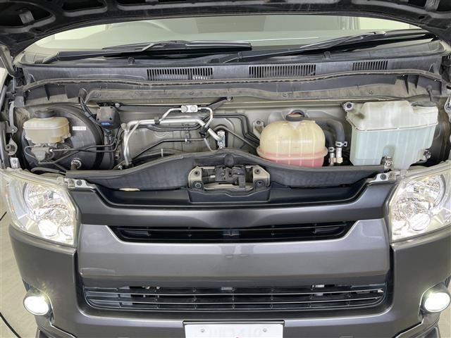 ハイエースバン ロングスーパーGL モデリスタエアロ 純正ナビ バックカメラ ビルトインETC ドライブレコーダー 両側スライドドア 社外アルミホイール フロアマット プッシュスタート リモコンキー オートライト 地デジフルセグ(17枚目)