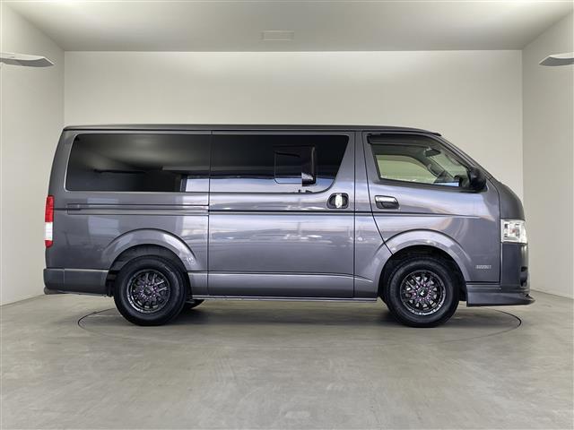 ハイエースバン ロングスーパーGL モデリスタエアロ 純正ナビ バックカメラ ビルトインETC ドライブレコーダー 両側スライドドア 社外アルミホイール フロアマット プッシュスタート リモコンキー オートライト 地デジフルセグ(24枚目)