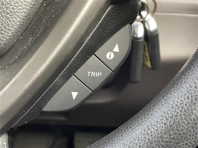 フリードハイブリッド ハイブリッド・Gホンダセンシング 純正9インチナビ フリップダウンモニター バックカメラ ビルトインETC 前後ドライブレコーダー アダプティブクルーズコントロール シートヒーター 純正アルミホイール オートライト LED 地デジTV(13枚目)