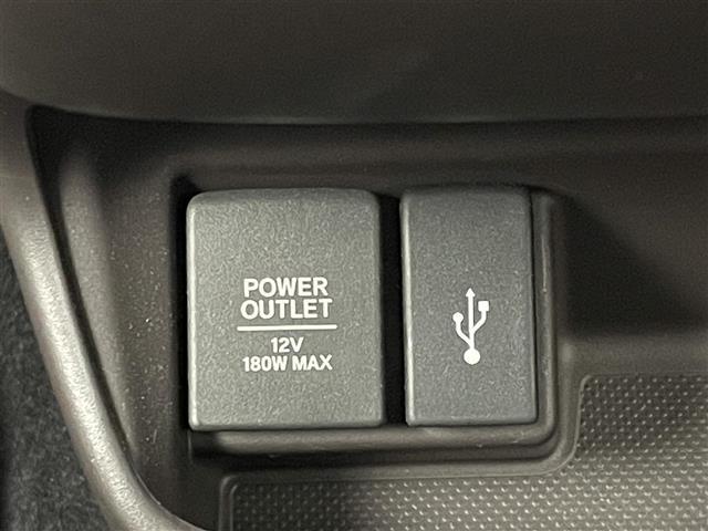 フリードハイブリッド ハイブリッド・Gホンダセンシング 純正9インチナビ フリップダウンモニター バックカメラ ビルトインETC 前後ドライブレコーダー アダプティブクルーズコントロール シートヒーター 純正アルミホイール オートライト LED 地デジTV(22枚目)