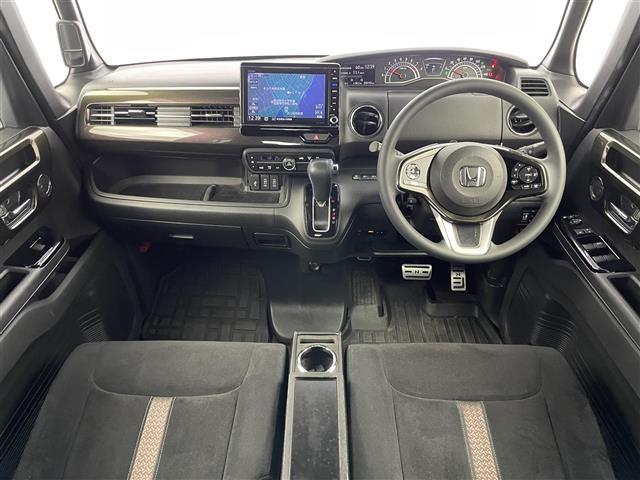 N-BOXカスタム G・EXホンダセンシング 純正8インチナビ バックカメラ ビルトインETC 前後ドライブレコーダー ホンダセンシング アダプティブクルーズコントロール 純正アルミホイール オートハイビーム LEDヘッドライト 地デジフルセグ(2枚目)