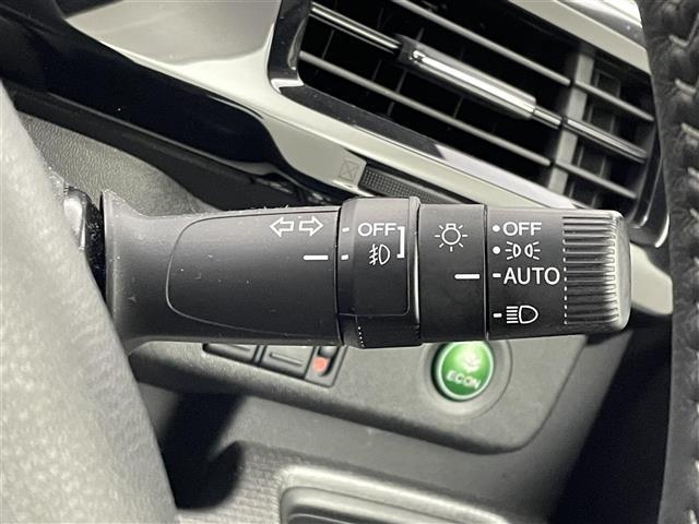 ステップワゴンスパーダ スパーダ ホンダセンシング 純正9インチナビ フリップダウンモニター バックカメラ ビルトインETC2.0 アダプティブクルーズコントロール ホンダセンシング 純正アルミホイール オートライト LEDヘッドライト 地デジTV(15枚目)