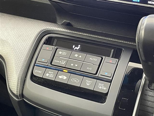 ステップワゴンスパーダ スパーダ ホンダセンシング 純正9インチナビ フリップダウンモニター バックカメラ ビルトインETC2.0 アダプティブクルーズコントロール ホンダセンシング 純正アルミホイール オートライト LEDヘッドライト 地デジTV(28枚目)