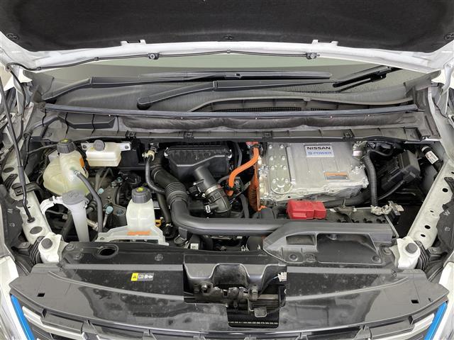 セレナ ｅ－パワー　ハイウェイスターＶ　プロパイロット　純正９インチナビ　フリップダウンモニター　アラウンドビューモニター　ＢＳＭ　ビルトインＥＴＣ　ドライブレコーダー　レーダークルーズコントロール　デジタルインナーミラー　シートヒーター（33枚目）