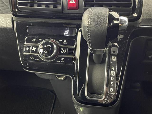 タント カスタムＲＳ　スマートアシスト　純正９インチナビ　パノラマモニター　ビルトインＥＴＣ　ドライブレコーダー　アダプティブクルーズコントロール　シートヒーター　純正アルミホイール　オートライト　ＬＥＤヘッドライト　ＴＶ（19枚目）