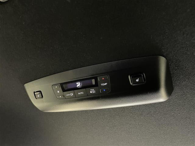 ステップワゴン e:HEVスパーダ プレミアムライン 純正11.4インチナビ マルチビュー BSM ビルトインETC 前後ドライブレコーダー ホンダセンシング アダプティブクルーズコントロール シートヒーター 純正アルミホイール オートライト LED(29枚目)