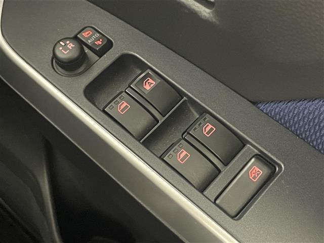 タンク カスタムＧ　スマートアシスト３　純正ナビ　バックカメラ　ビルトインＥＴＣ　ドライブレコーダー　クルーズコントロール　ステアリングスイッチ　純正アルミホイール　スマートキー　オートハイビーム　ＬＥＤライト　地デジ（31枚目）