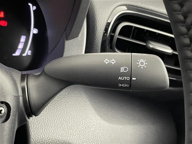 ヤリスクロス ハイブリッドZ アドベンチャー 登録済未使用車 純正ナビ パノラミックビューモニター BSM ビルトインETC2.0 セーフティセンス レーダークルーズコントロール シートヒーター ステアリングヒーター HDMI オートハイビーム(13枚目)