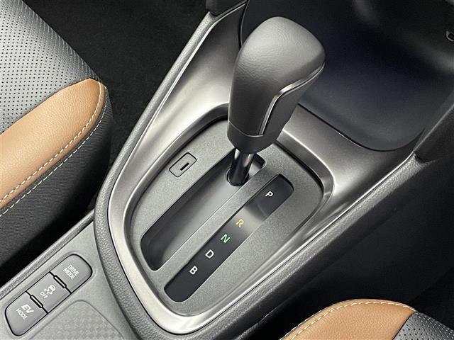 ヤリスクロス ハイブリッドZ アドベンチャー 登録済未使用車 純正ナビ パノラミックビューモニター BSM ビルトインETC2.0 セーフティセンス レーダークルーズコントロール シートヒーター ステアリングヒーター HDMI オートハイビーム(23枚目)