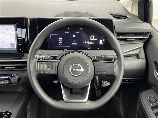 ノート X 純正9インチナビ バックカメラ ビルトインETC ドライブレコーダー インテリジェントエマージェンシーブレーキ ステアリングスイッチ プッシュスタート スマートキー オートマチックハイビーム 地デジ(9枚目)