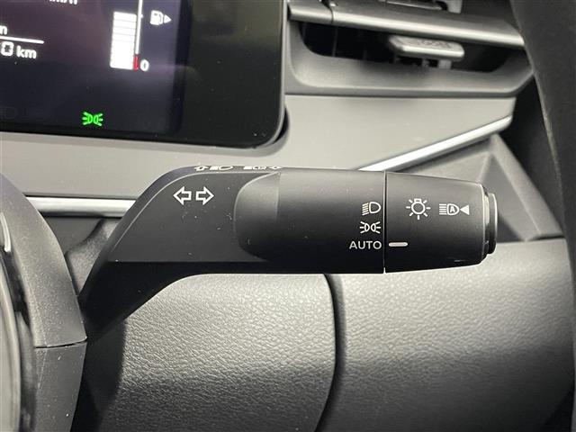 ノート X 純正9インチナビ バックカメラ ビルトインETC ドライブレコーダー インテリジェントエマージェンシーブレーキ ステアリングスイッチ プッシュスタート スマートキー オートマチックハイビーム 地デジ(14枚目)