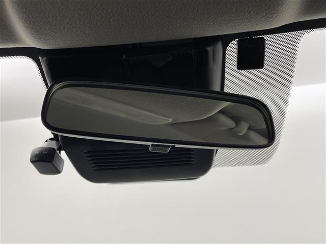 ノート X 純正9インチナビ バックカメラ ビルトインETC ドライブレコーダー インテリジェントエマージェンシーブレーキ ステアリングスイッチ プッシュスタート スマートキー オートマチックハイビーム 地デジ(23枚目)