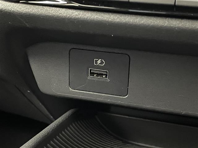 ノート X 純正9インチナビ バックカメラ ビルトインETC ドライブレコーダー インテリジェントエマージェンシーブレーキ ステアリングスイッチ プッシュスタート スマートキー オートマチックハイビーム 地デジ(29枚目)