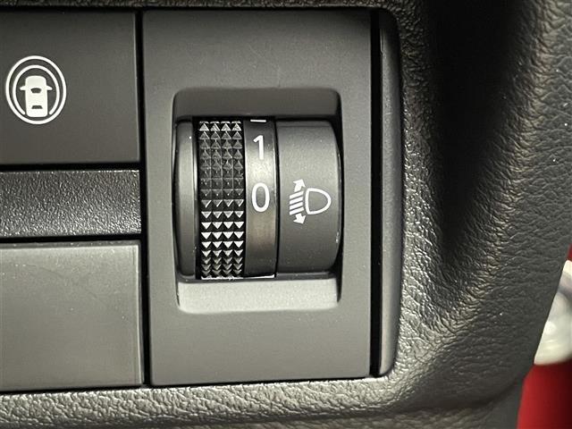 eKクロス T 純正9インチナビ バックカメラ ドライブレコーダー eアシスト シートヒーター ステアリングスイッチ ヘッドライトレベライザー 純正アルミホイール スマートキー オートハイビーム LEDヘッドライト(17枚目)