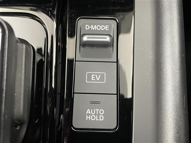 ノート X 純正9型ナビ Bカメラ エマージェンシーブレーキ レーンキープ クリアランスソアナー ドライブレコーダー オートライト ETC 純正フロアマット 電動格納ミラー 純正WCP 地デジTV スマートキー(16枚目)