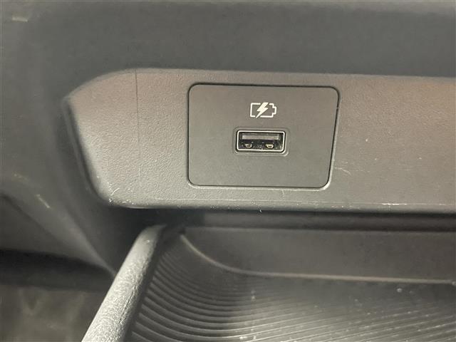 ノート X 純正9型ナビ Bカメラ エマージェンシーブレーキ レーンキープ クリアランスソアナー ドライブレコーダー オートライト ETC 純正フロアマット 電動格納ミラー 純正WCP 地デジTV スマートキー(18枚目)