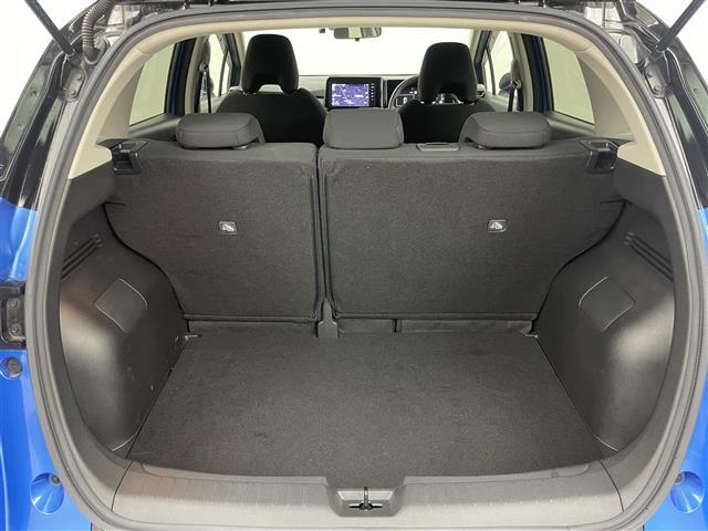 ノート X 純正9型ナビ Bカメラ エマージェンシーブレーキ レーンキープ クリアランスソアナー ドライブレコーダー オートライト ETC 純正フロアマット 電動格納ミラー 純正WCP 地デジTV スマートキー(31枚目)