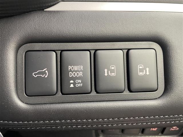 デリカＤ：５ ブラックエディション　ＡＬＰＩＮＥ１１インチナビ　マルチアラウンドモニター　ＢＳＭ　黒レザー　ｅアシスト　レーダークルーズコントロール　シートヒーター　ＨＤＭＩ　ステアリングヒーター　純正アルミホイール　オートライト　ＴＶ（14枚目）