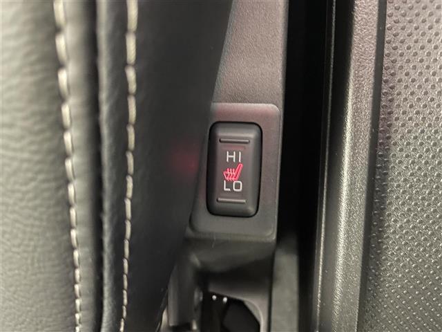 デリカＤ：５ ブラックエディション　ＡＬＰＩＮＥ１１インチナビ　マルチアラウンドモニター　ＢＳＭ　黒レザー　ｅアシスト　レーダークルーズコントロール　シートヒーター　ＨＤＭＩ　ステアリングヒーター　純正アルミホイール　オートライト　ＴＶ（21枚目）