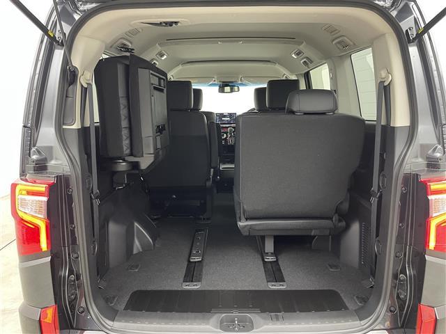 デリカＤ：５ ブラックエディション　ＡＬＰＩＮＥ１１インチナビ　マルチアラウンドモニター　ＢＳＭ　黒レザー　ｅアシスト　レーダークルーズコントロール　シートヒーター　ＨＤＭＩ　ステアリングヒーター　純正アルミホイール　オートライト　ＴＶ（29枚目）