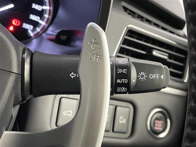 デリカＤ：５ シャモニー　登録済未使用車　４ＷＤ　全周囲モニター　衝突軽減ブレーキ　レーンキープアシスト　レーダクルコン　ＢＳＭ　誤発進抑制　両側電動スライド　電動リアドア　デジタルインナーミラー　シートヒーター　ＡＣ１００Ｖ（12枚目）