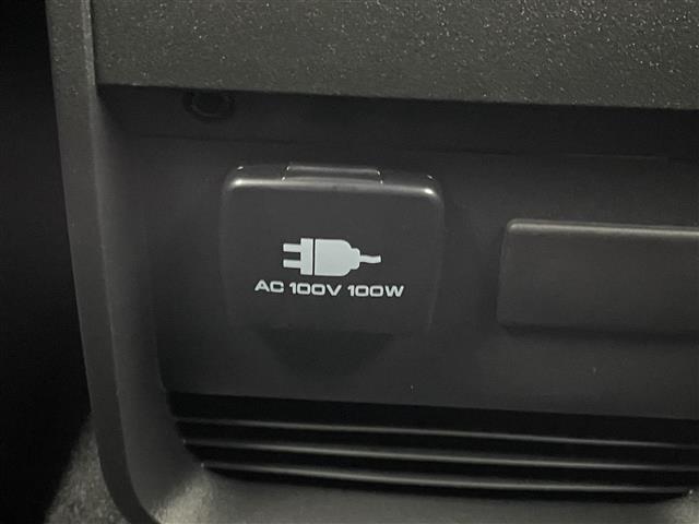 デリカＤ：５ シャモニー　登録済未使用車　４ＷＤ　全周囲モニター　衝突軽減ブレーキ　レーンキープアシスト　レーダクルコン　ＢＳＭ　誤発進抑制　両側電動スライド　電動リアドア　デジタルインナーミラー　シートヒーター　ＡＣ１００Ｖ（20枚目）