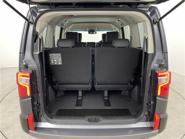 デリカＤ：５ シャモニー　登録済未使用車　４ＷＤ　全周囲モニター　衝突軽減ブレーキ　レーンキープアシスト　レーダクルコン　ＢＳＭ　誤発進抑制　両側電動スライド　電動リアドア　デジタルインナーミラー　シートヒーター　ＡＣ１００Ｖ（29枚目）