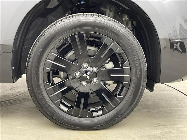 デリカＤ：５ シャモニー　登録済未使用車　４ＷＤ　全周囲モニター　衝突軽減ブレーキ　レーンキープアシスト　レーダクルコン　ＢＳＭ　誤発進抑制　両側電動スライド　電動リアドア　デジタルインナーミラー　シートヒーター　ＡＣ１００Ｖ（35枚目）