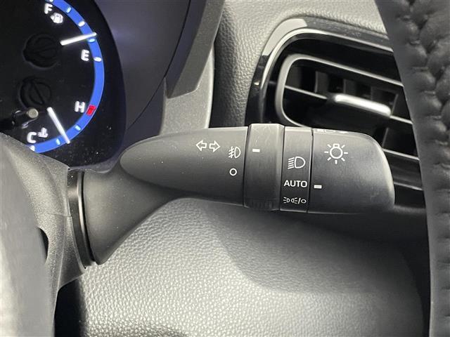 ヤリスクロス Ｚ　純正９インチディスプレイオーディオ　パノラミックビューモニター　ＢＳＭ　レーダークルーズコントロール　ビルトインＥＴＣ２．０　ドライブレコーダー　シートヒーター　純正アルミホイール　ＬＥＤヘッドライト（12枚目）