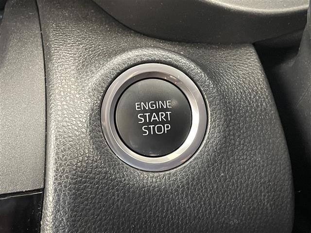 ヤリスクロス Ｚ　純正９インチディスプレイオーディオ　パノラミックビューモニター　ＢＳＭ　レーダークルーズコントロール　ビルトインＥＴＣ２．０　ドライブレコーダー　シートヒーター　純正アルミホイール　ＬＥＤヘッドライト（17枚目）