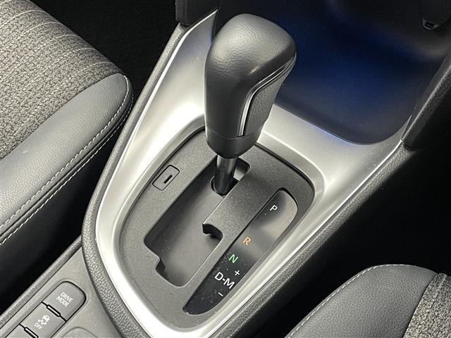 ヤリスクロス Ｚ　純正９インチディスプレイオーディオ　パノラミックビューモニター　ＢＳＭ　レーダークルーズコントロール　ビルトインＥＴＣ２．０　ドライブレコーダー　シートヒーター　純正アルミホイール　ＬＥＤヘッドライト（19枚目）