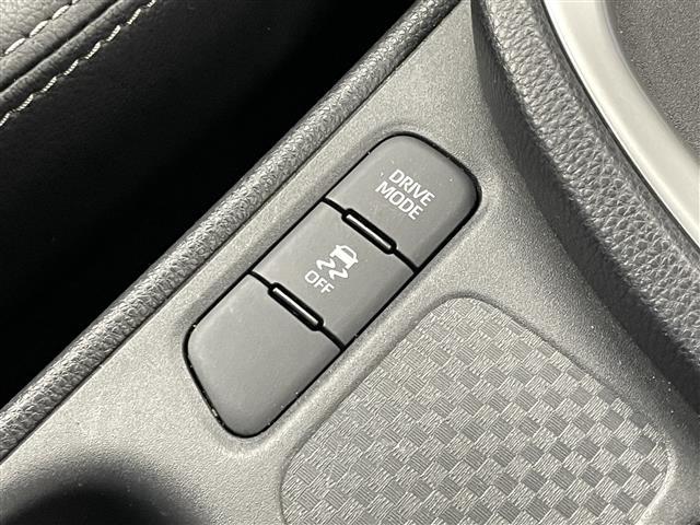 ヤリスクロス Ｚ　純正９インチディスプレイオーディオ　パノラミックビューモニター　ＢＳＭ　レーダークルーズコントロール　ビルトインＥＴＣ２．０　ドライブレコーダー　シートヒーター　純正アルミホイール　ＬＥＤヘッドライト（20枚目）