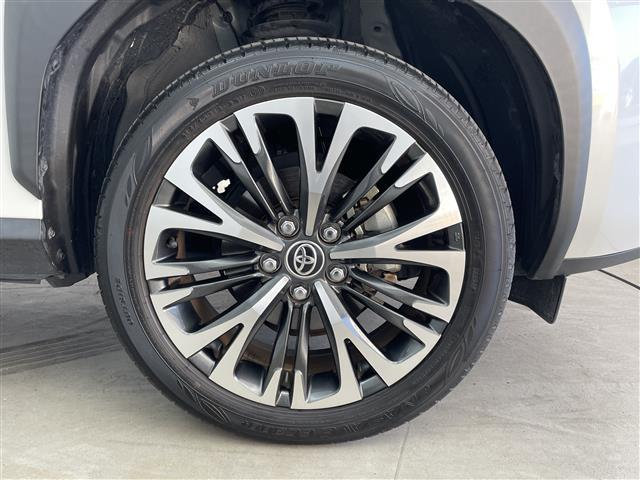 ヤリスクロス Ｚ　純正９インチディスプレイオーディオ　パノラミックビューモニター　ＢＳＭ　レーダークルーズコントロール　ビルトインＥＴＣ２．０　ドライブレコーダー　シートヒーター　純正アルミホイール　ＬＥＤヘッドライト（34枚目）