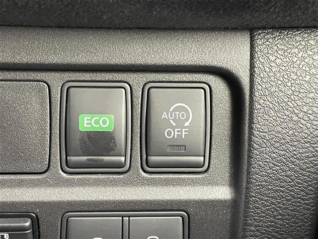 セレナ ニスモ　プロパイロット　社外９インチナビ　フリップダウンモニター　アラウンドビューモニター　ＥＴＣ　レーダークルーズ　インテリジェントルームミラー　ＨＤＭＩ　純正アルミホイール　スマートキー　オートハイビーム（17枚目）