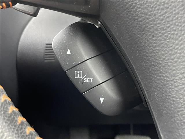 フォレスター Ｘ－ブレイク　アイサイトｖｅｒ２　純正ナビ　フリップダウンモニター　バックカメラ　ＥＴＣ　レーダークルーズコントロール　シートヒーター　純正アルミホイール　スマートキー　オートライト　ＬＥＤヘッドライト　地デジＴＶ（12枚目）