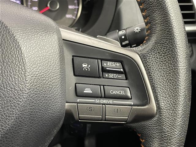 フォレスター Ｘ－ブレイク　アイサイトｖｅｒ２　純正ナビ　フリップダウンモニター　バックカメラ　ＥＴＣ　レーダークルーズコントロール　シートヒーター　純正アルミホイール　スマートキー　オートライト　ＬＥＤヘッドライト　地デジＴＶ（14枚目）