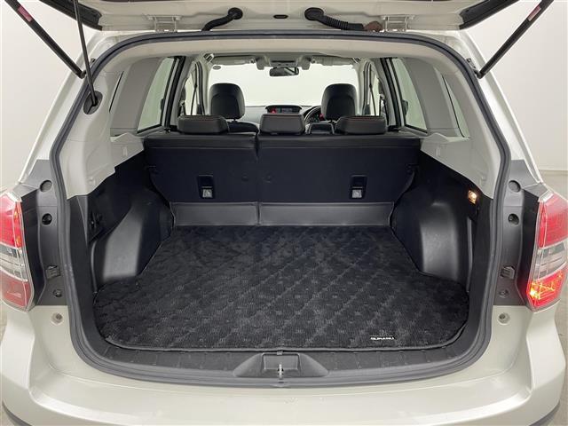 フォレスター Ｘ－ブレイク　アイサイトｖｅｒ２　純正ナビ　フリップダウンモニター　バックカメラ　ＥＴＣ　レーダークルーズコントロール　シートヒーター　純正アルミホイール　スマートキー　オートライト　ＬＥＤヘッドライト　地デジＴＶ（21枚目）