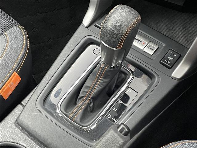 フォレスター Ｘ－ブレイク　アイサイトｖｅｒ２　純正ナビ　フリップダウンモニター　バックカメラ　ＥＴＣ　レーダークルーズコントロール　シートヒーター　純正アルミホイール　スマートキー　オートライト　ＬＥＤヘッドライト　地デジＴＶ（25枚目）