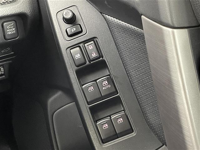 フォレスター Ｘ－ブレイク　アイサイトｖｅｒ２　純正ナビ　フリップダウンモニター　バックカメラ　ＥＴＣ　レーダークルーズコントロール　シートヒーター　純正アルミホイール　スマートキー　オートライト　ＬＥＤヘッドライト　地デジＴＶ（31枚目）