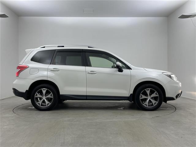 フォレスター Ｘ－ブレイク　アイサイトｖｅｒ２　純正ナビ　フリップダウンモニター　バックカメラ　ＥＴＣ　レーダークルーズコントロール　シートヒーター　純正アルミホイール　スマートキー　オートライト　ＬＥＤヘッドライト　地デジＴＶ（40枚目）