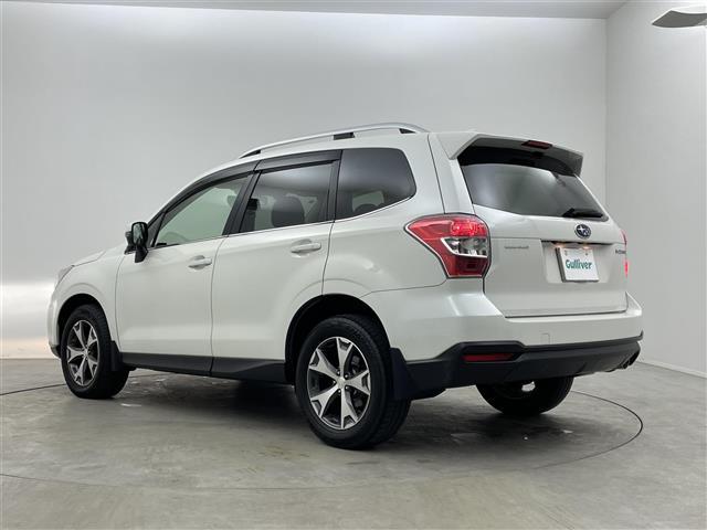 フォレスター Ｘ－ブレイク　アイサイトｖｅｒ２　純正ナビ　フリップダウンモニター　バックカメラ　ＥＴＣ　レーダークルーズコントロール　シートヒーター　純正アルミホイール　スマートキー　オートライト　ＬＥＤヘッドライト　地デジＴＶ（43枚目）