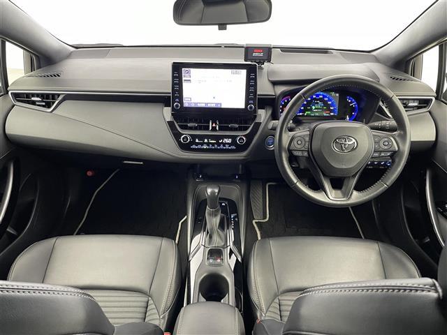 カローラツーリング ハイブリッド　ダブルバイビー　純正９インチディスプレイオーディオ　バックカメラ　ＢＳＭ　ＨＵＤ　ビルトインＥＴＣ　ドライブレコーダー　セーフティセンス　レーダークルーズコントロール　シートヒーター　ＡＣ１００Ｖ　オートハイビーム（2枚目）