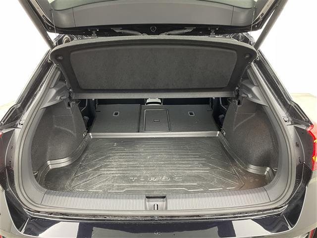 Ｔ－ロック ＴＤＩ　Ｒライン　オールインセーフティ　純正９．２インチディスプレイオーディオ　バックカメラ　ＢＳＭ　ビルトインＥＴＣ　アダプティブクルーズコントロール　シートヒーター　ワイヤレス充電　純正アルミ　オートハイビーム（29枚目）