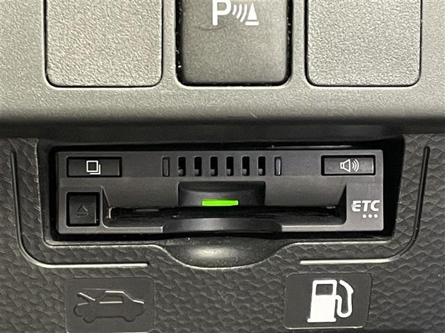 タンク カスタムＧ　スマートアシスト３　純正９インチナビ　パノラミックビューモニター　ビルトインＥＴＣ　前後ドライブレコーダー　シートヒーター　ステアリングスイッチ　純正アルミホイール　オートハイビーム　ＬＥＤライト（16枚目）