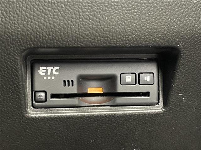 スイフトスポーツ ベースグレード 社外ディスプレイオーディオ バックカメラ BSM ドライブレコーダー DVD再生 セーフティサポート アダプティブクルーズコントロール シートヒーター 純正アルミホイール オートライト LEDライト(17枚目)