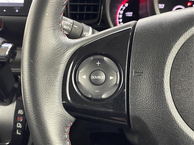 Ｎ－ＢＯＸ Ｇ　ＳＳパッケージ　純正ナビ　バックカメラ　ＥＴＣ　ドライブレコーダー　シティブレーキアクティブ　ＨＤＭＩ　ステアリングスイッチ　純正アルミホイール　プッシュスタート　スマートキー　オートライト　ＨＩＤヘッドライト（10枚目）