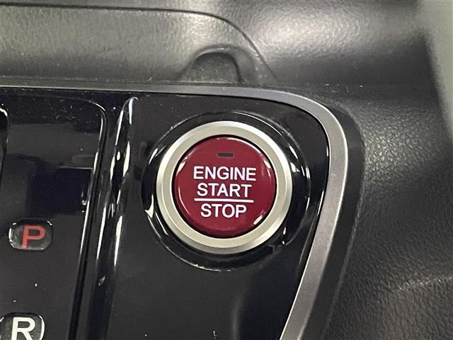 Ｎ－ＢＯＸ Ｇ　ＳＳパッケージ　純正ナビ　バックカメラ　ＥＴＣ　ドライブレコーダー　シティブレーキアクティブ　ＨＤＭＩ　ステアリングスイッチ　純正アルミホイール　プッシュスタート　スマートキー　オートライト　ＨＩＤヘッドライト（13枚目）