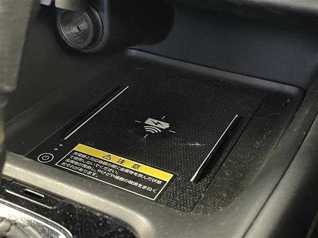 ヴェゼル Ｇ　純正９インチディスプレイオーディオ　バックカメラ　ビルトインＥＴＣ２．０　前後ドライブレコーダー　ホンダセンシング　アダプティブクルーズコントロール　ワイヤレス充電　純正アルミホイール　オートライト（7枚目）