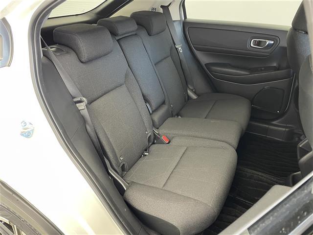 ヴェゼル Ｇ　純正９インチディスプレイオーディオ　バックカメラ　ビルトインＥＴＣ２．０　前後ドライブレコーダー　ホンダセンシング　アダプティブクルーズコントロール　ワイヤレス充電　純正アルミホイール　オートライト（18枚目）